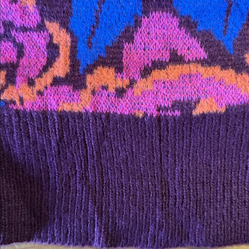 NWT JODIFL Magenta Purple Floral Mock Neck Bubble Sleeve Knit Sweater Size Med - Picture 7 of 7